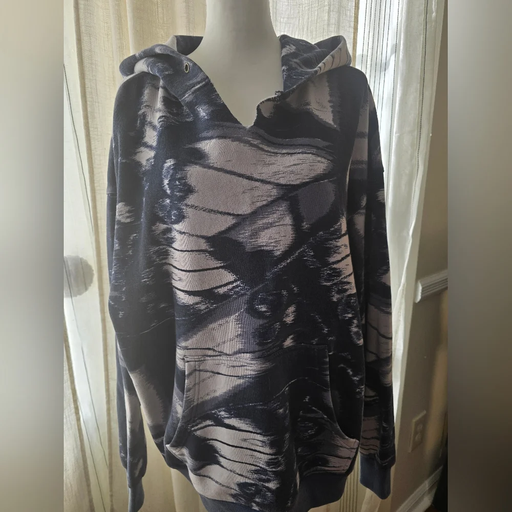 NWOT Free People We The Free Its a Vibe Printed Hoodie~ Butterfly Combo - Picture 5 of 10